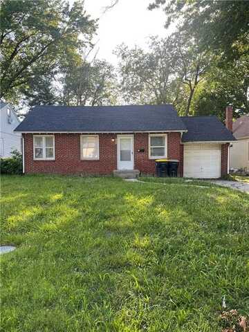 7406 Tracy Avenue, Kansas City, MO 64131
