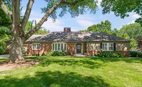 9201 Ensley Lane, Leawood, KS 66206