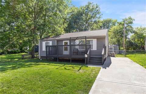 604 SE Howard Street, Lees Summit, MO 64063