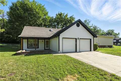 5207 Countryside Lane, Blue Springs, MO 64015