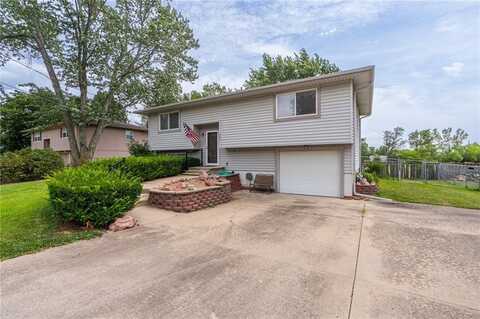 303 W South Street, Spring Hill, KS 66083