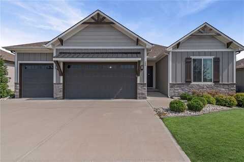 227 SW Eagles Ridge Drive, Blue Springs, MO 64014