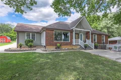 2508 N McBride Avenue, Sugar Creek, MO 64050