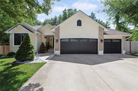 1311 SE Eastridge Circle, Blue Springs, MO 64014