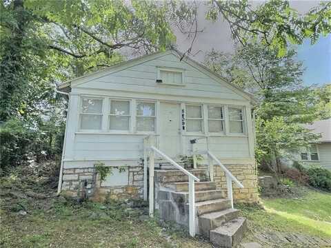 8409 Park Avenue, Kansas City, MO 64132