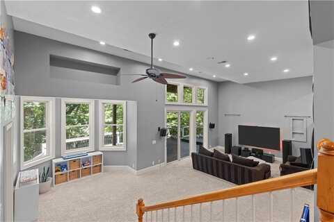 8386 Timber Trails Drive, De Soto, KS 66018