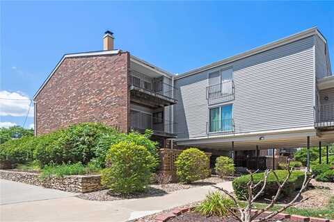 9626 Perry Lane, Overland Park, KS 66212