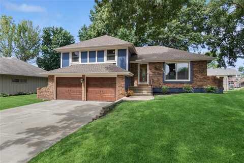 604 SE Richardson Place, Lees Summit, MO 64063
