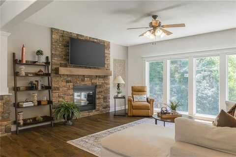 3536 SW Dana Avenue, Lees Summit, MO 64082