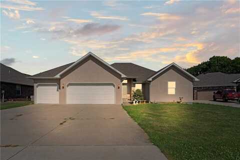 21506 Murlo Circle, Peculiar, MO 64078
