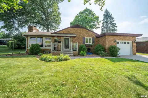 1329 HILLTOP Drive, Pekin, IL 61554