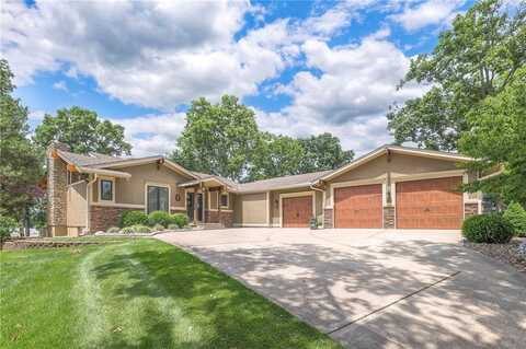 6 Mohave Drive, Lake Winnebago, MO 64034