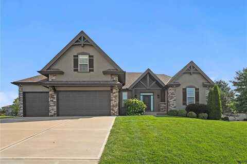 704 SW Admiral Byrd Drive, Lees Summit, MO 64082