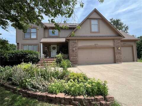 505 Williamsburg Drive, Lees Summit, MO 64063