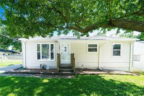5308 Redwood Lane, Saint Joseph, MO 64503