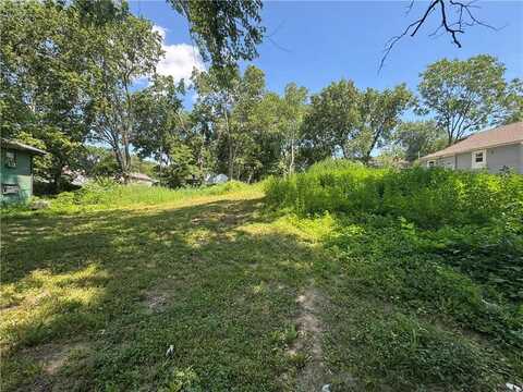 3832 Thompson Avenue, Kansas City, MO 64124