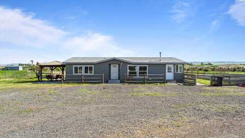 398 Balm St., Touchet, WA 99360