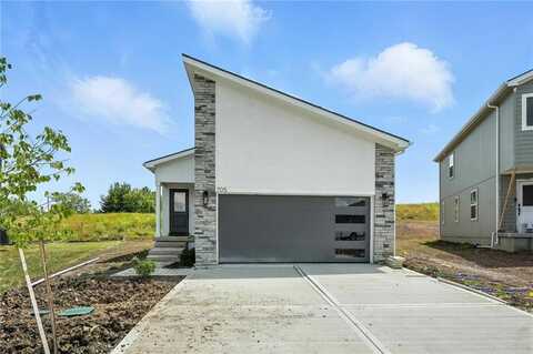705 Glenn Circle, Raymore, MO 64083