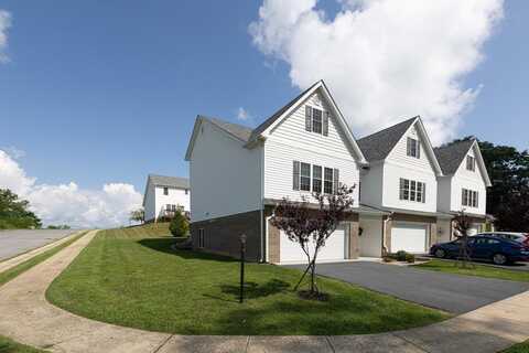11 COLLINSWOOD WAY, STAUNTON, VA 24401