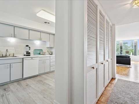 2222 1st Ave NE #508, CedarRapids, IA 52402
