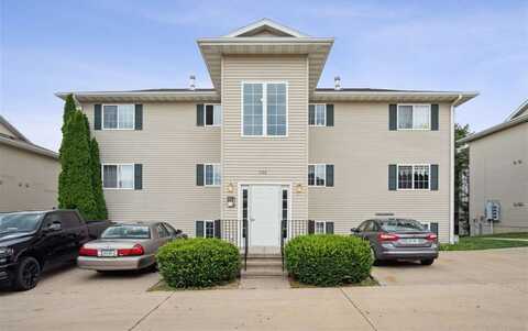 780 Magnolia Ln, Marion, IA 52302