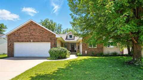 275 W Goldfinch Dr, Tiffin, IA 52340