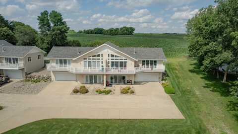 15446 250th Ave, Spirit Lake, IA 51360