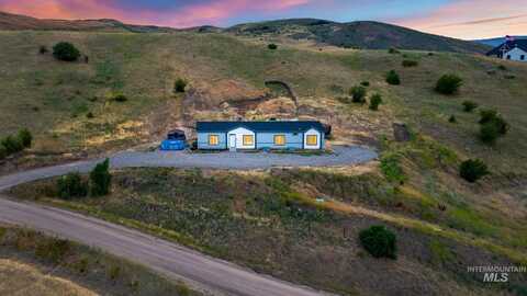 159 Porter Creek Rd, Horseshoe Bend, ID 83629