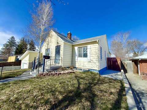 944 J St, Idaho Falls, ID 83402
