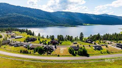 13132 Hawks Bay Rd, Donnelly, ID 83615