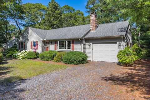 10 Eagle Drive, East Dennis, MA 02641