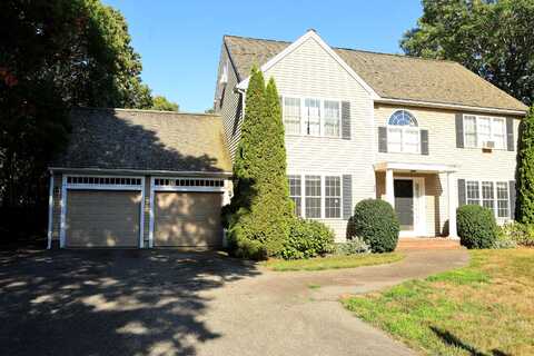 94 Thornberry Circle, Mashpee, MA 02649