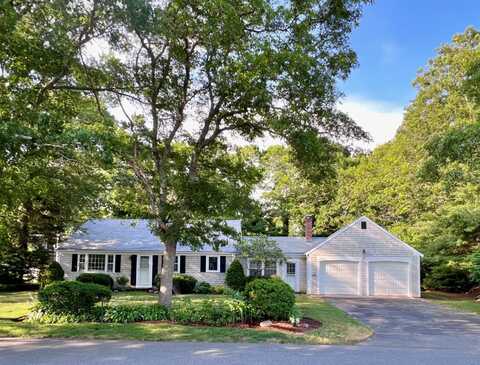 40 Highland Drive, Centerville, MA 02632