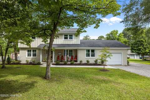 3208 Country Club Road, Morehead City, NC 28557
