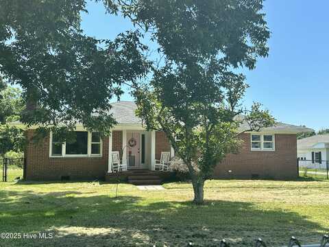 107 Cribbs Lane, Newport, NC 28570