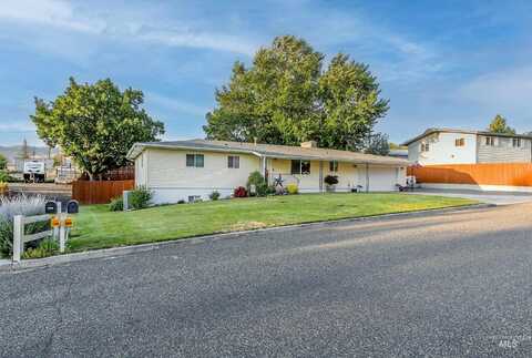 2350 Westward Ho Dr., Clarkston, WA 99403