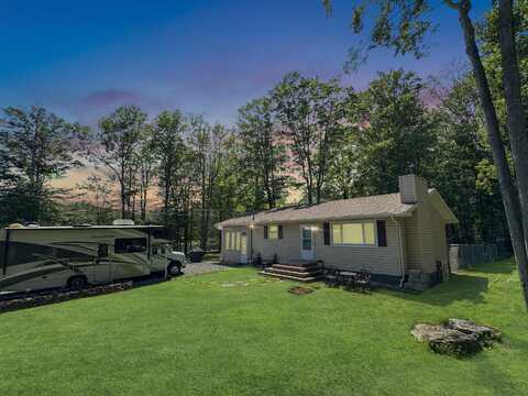 7537 Lake Shore Drive, Pocono Lake, PA 18347