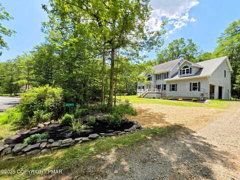 210 Grouse Run, Cresco, PA 18326