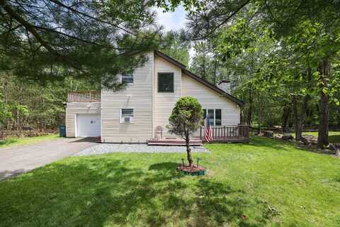 7042 Vista Drive, Tobyhanna, PA 18466