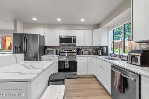 5299 W GREEN CT, Rathdrum, ID 83858