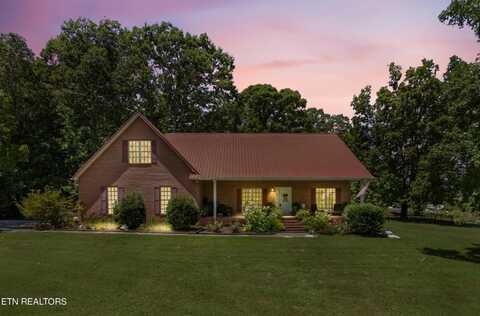 1750 Breezie Point Lane, Dandridge, TN 37725