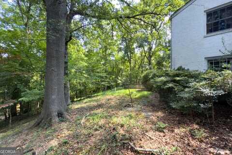 1700 W Paces Ferry Road NW, Atlanta, GA 30327