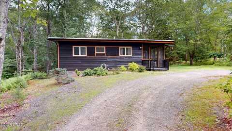 119 Pommel Drive, Lords Valley, PA 18428