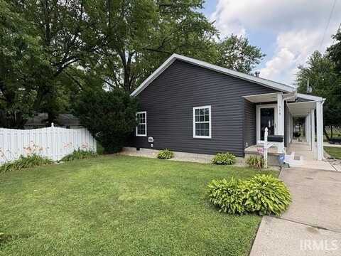 918 N ELM Street, Fairmount, IN 46928