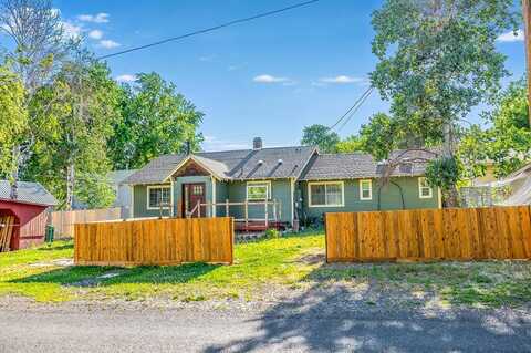 1544 Etna Street, Klamath Falls, OR 97603
