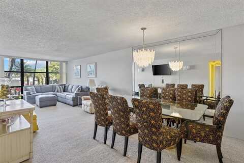 800 Parkview Dr, Hallandale Beach, FL 33009
