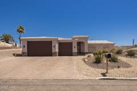 679 Apache Dr, Lake Havasu City, AZ 86406