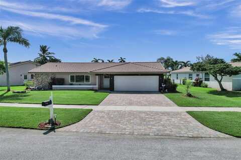 7629 Sunflower Dr, Margate, FL 33063