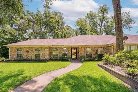313 S Montgomery St, Gilmer, TX 75644