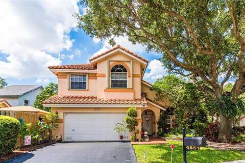 6851 NW 29th Ct, Margate, FL 33063